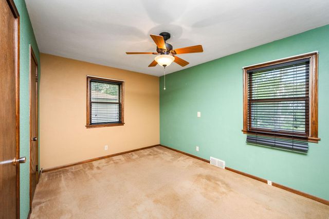 1789 Kennard Street, Maplewood, MN 55109