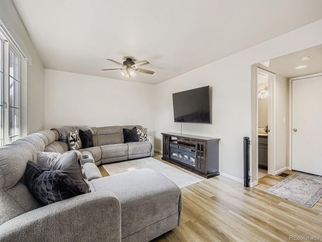 4904 30th St, Greeley, CO 80634