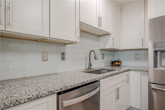 2055 Summer View Place SW, Marietta, GA 30060