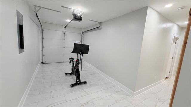 2055 Summer View Place SW, Marietta, GA 30060
