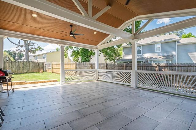2055 Summer View Place SW, Marietta, GA 30060