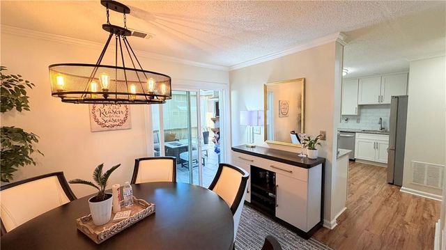 2055 Summer View Place SW, Marietta, GA 30060