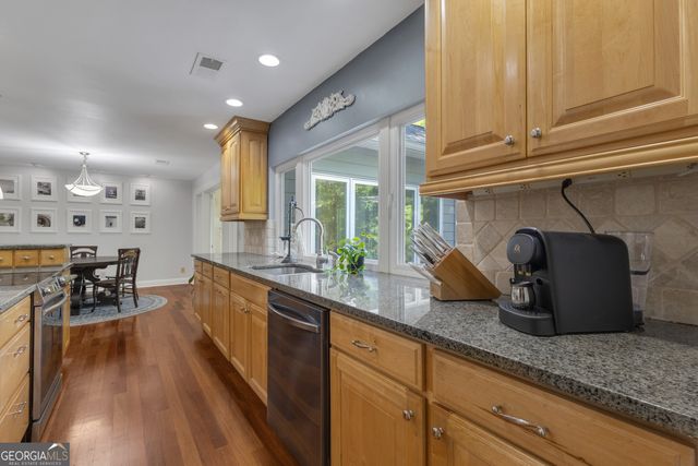 123 Swanson Road, Fayetteville, GA 30214