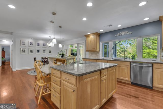 123 Swanson Road, Fayetteville, GA 30214