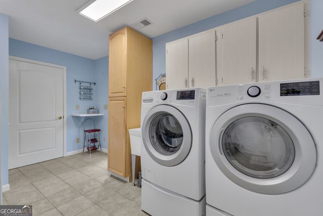 123 Swanson Road, Fayetteville, GA 30214