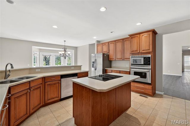 412 Marine Terrace, Lake St Louis, MO 63367