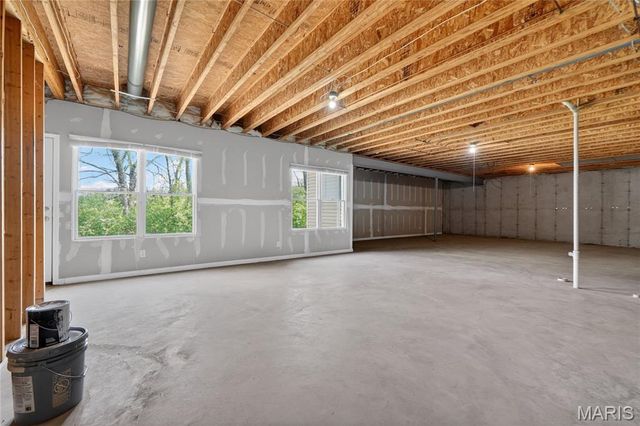 412 Marine Terrace, Lake St Louis, MO 63367