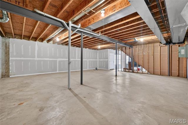 412 Marine Terrace, Lake St Louis, MO 63367