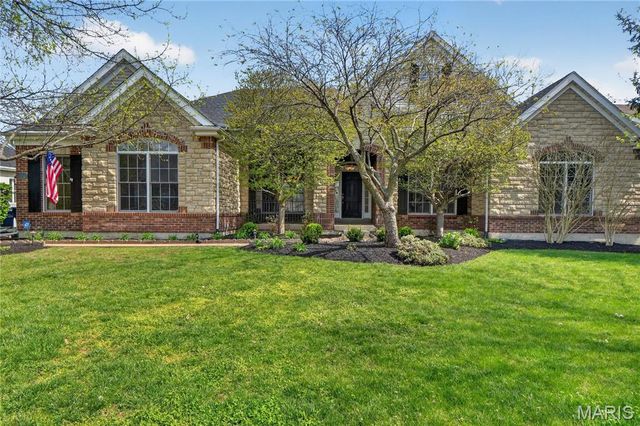 412 Marine Terrace, Lake St Louis, MO 63367