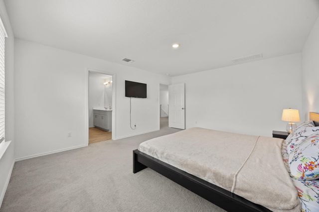 124-A Banyon DR, Liberty Hill, TX 78642