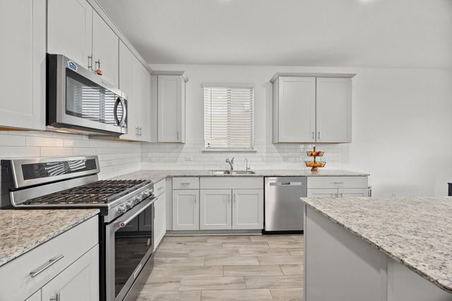 124-A Banyon DR, Liberty Hill, TX 78642