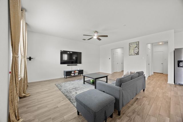 124-A Banyon DR, Liberty Hill, TX 78642