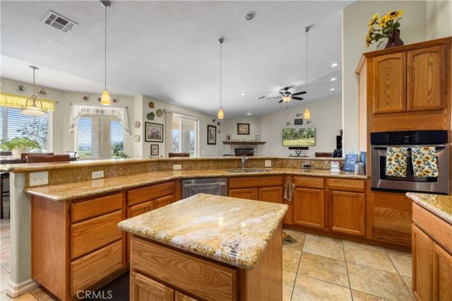 8346 W Avenue D4, Lancaster, CA 93536