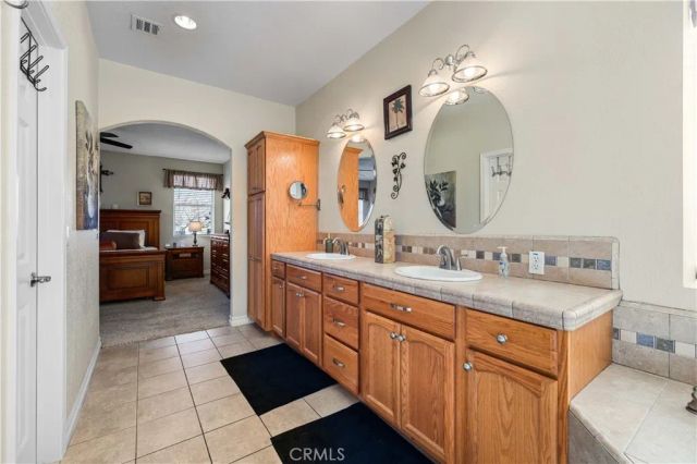 8346 W Avenue D4, Lancaster, CA 93536