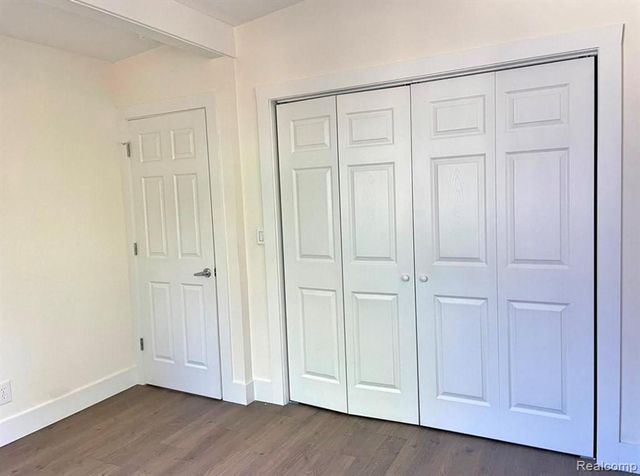 2920 Valley Drive, Ann Arbor, MI 48103