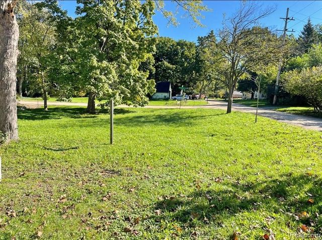 2920 Valley Drive, Ann Arbor, MI 48103