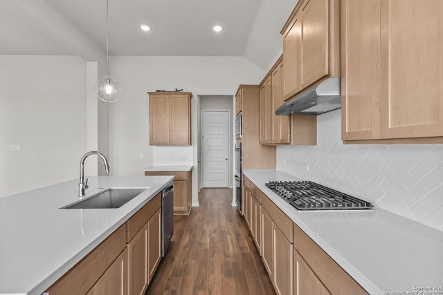 4538 Yoakum Valley, Schertz, TX 78108