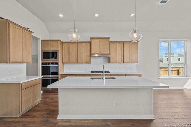 4538 Yoakum Valley, Schertz, TX 78108