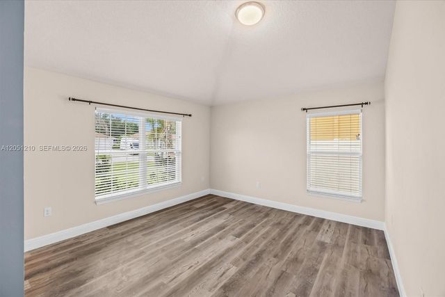 4900 NW Ironton Ave, Port St. Lucie, FL 34983