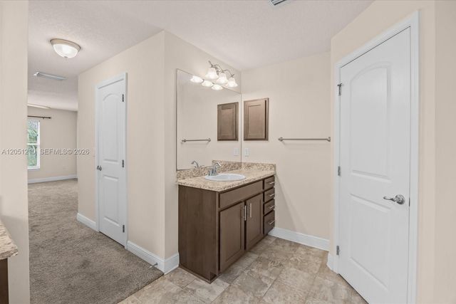 4900 NW Ironton Ave, Port St. Lucie, FL 34983