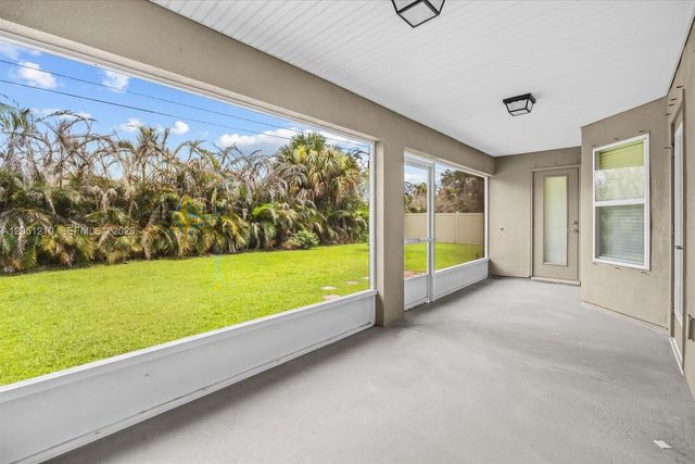 4900 NW Ironton Ave, Port St. Lucie, FL 34983
