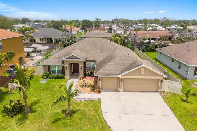 4900 NW Ironton Ave, Port St. Lucie, FL 34983