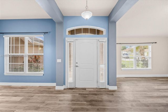 4900 NW Ironton Ave, Port St. Lucie, FL 34983
