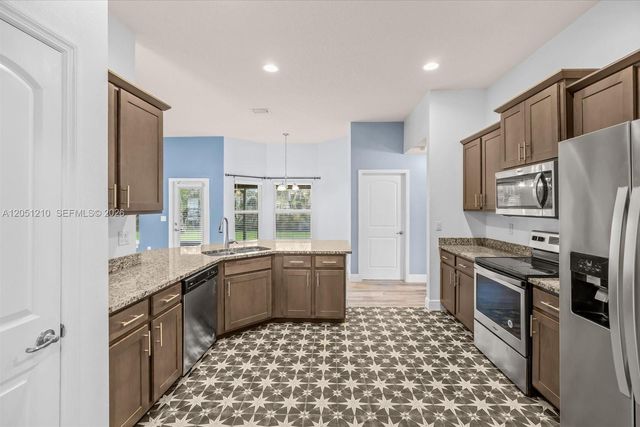 4900 NW Ironton Ave, Port St. Lucie, FL 34983