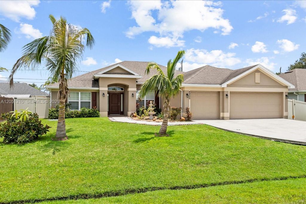 4900 NW Ironton Ave, Port St. Lucie, FL 34983