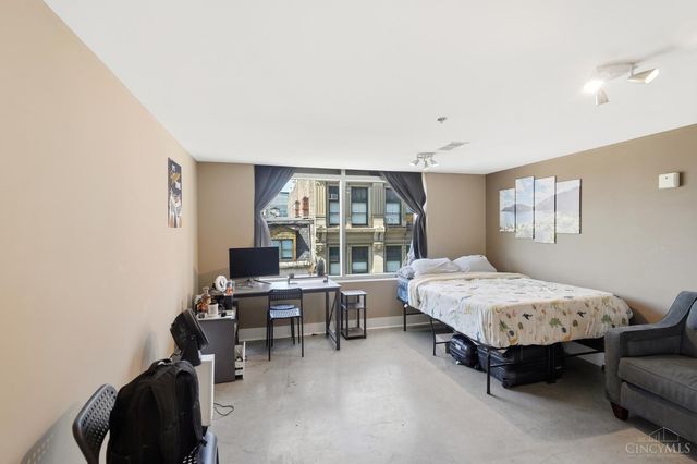 353 W Fourth Street, Cincinnati, OH 45202