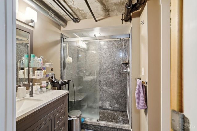 353 W Fourth Street, Cincinnati, OH 45202