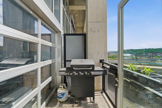 353 W Fourth Street, Cincinnati, OH 45202