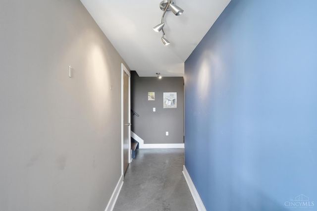353 W Fourth Street, Cincinnati, OH 45202
