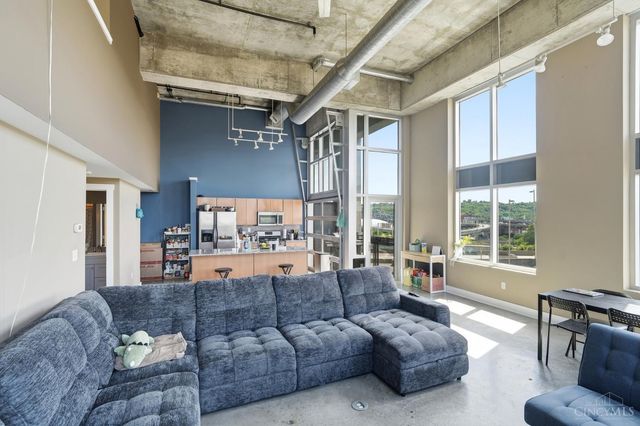 353 W Fourth Street, Cincinnati, OH 45202