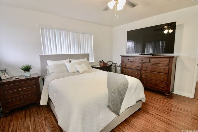 94-1093 Kuhao Street, Waipahu, HI 96797