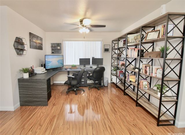94-1093 Kuhao Street, Waipahu, HI 96797