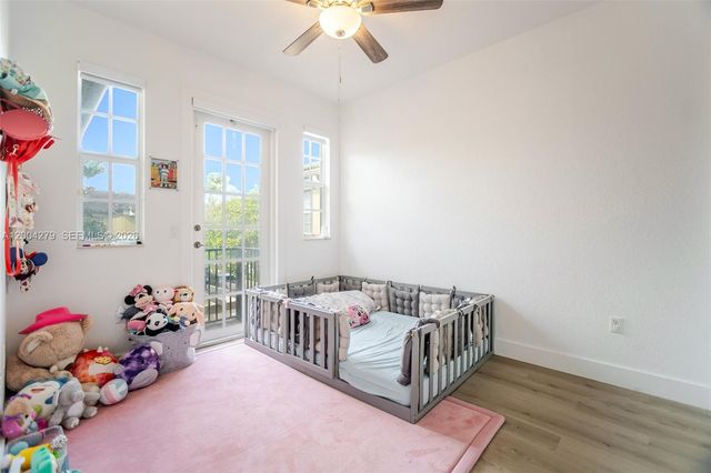 4414 Morgan Ln, Davie, FL 33328