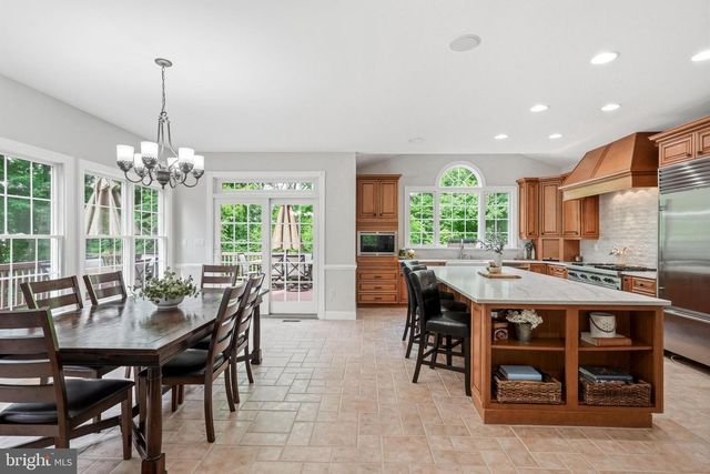 13 PINE ACRES DR, Medford, NJ 08055
