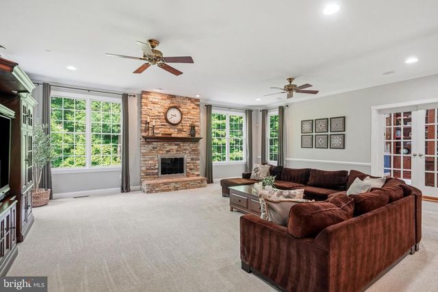 13 PINE ACRES DR, Medford, NJ 08055