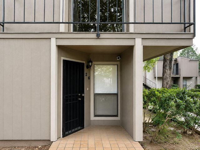 17202 Imperial Valley Drive 26, Houston, TX 77060