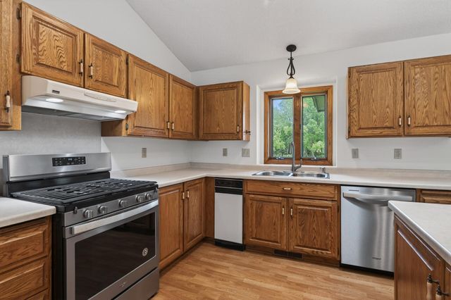 9000 Ashley Terrace, Brooklyn Park, MN 55443