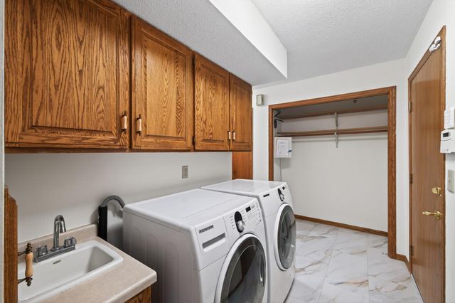 9000 Ashley Terrace, Brooklyn Park, MN 55443
