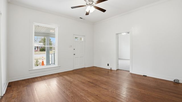 412 E Grundy St, Tullahoma, TN 37388