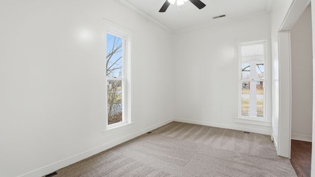 412 E Grundy St, Tullahoma, TN 37388