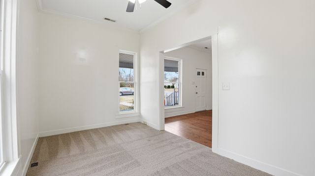 412 E Grundy St, Tullahoma, TN 37388