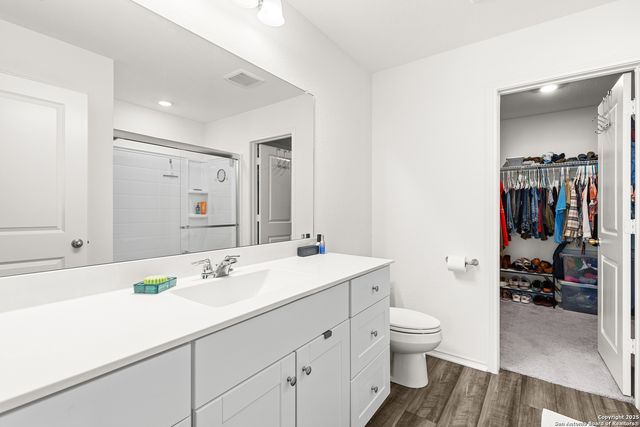 5259 Winding Stream, St Hedwig, TX 78152