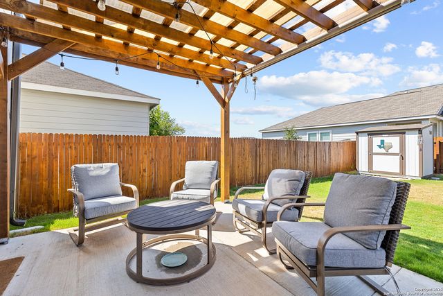 5259 Winding Stream, St Hedwig, TX 78152