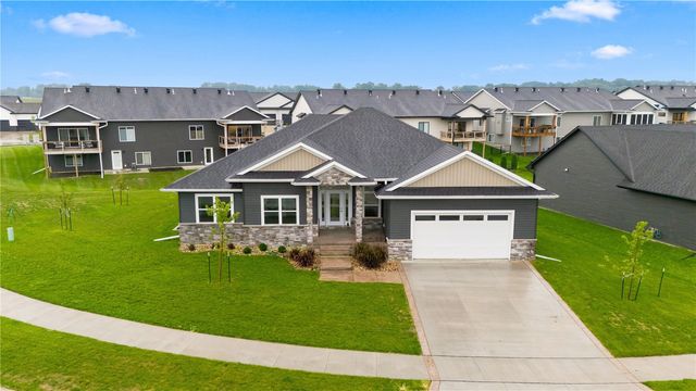 1210 Osage Lane, North Liberty, IA 52317