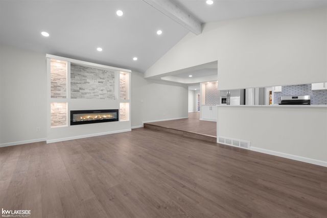 4786 Lucerne Drive, Sterling Heights, MI 48310