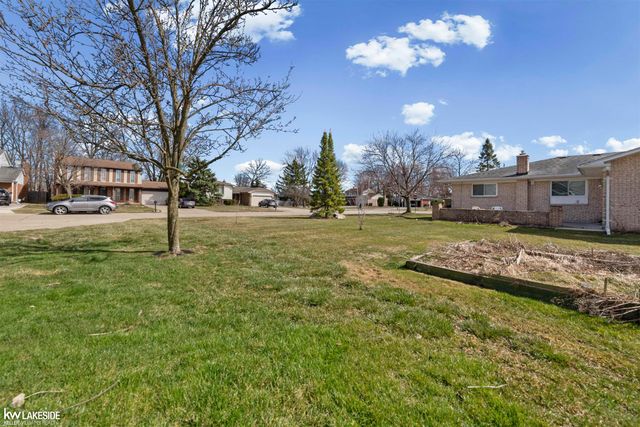 4786 Lucerne Drive, Sterling Heights, MI 48310